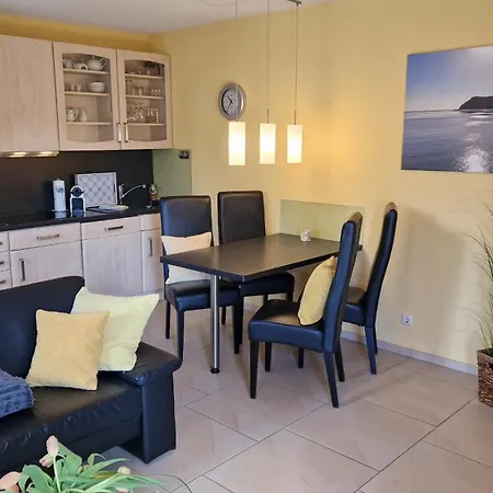 Oase Wald Und شقة Koserow