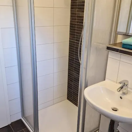 Oase Wald Und شقة Koserow